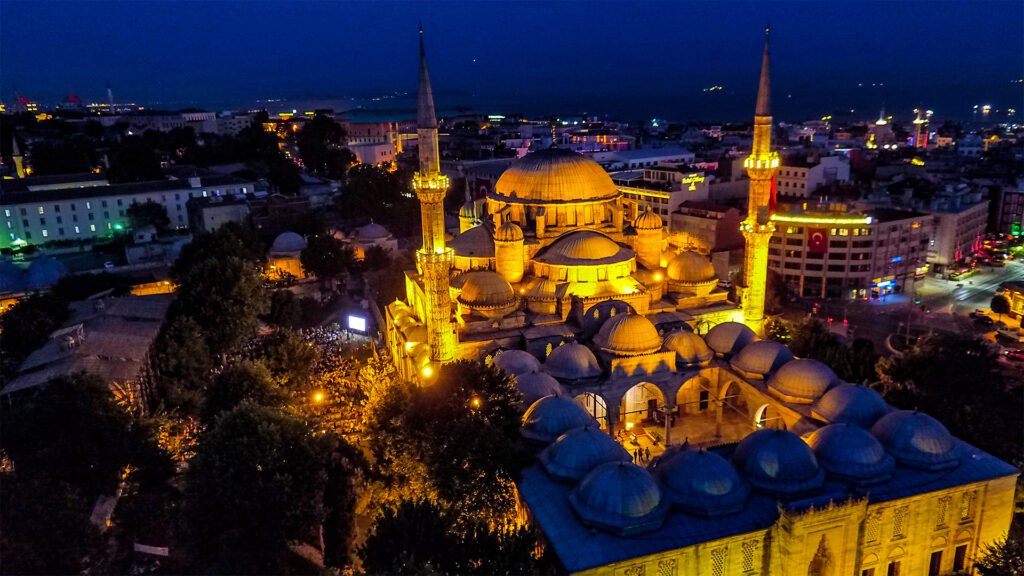 şehzade Mehmet için yapılan Şehzade camii